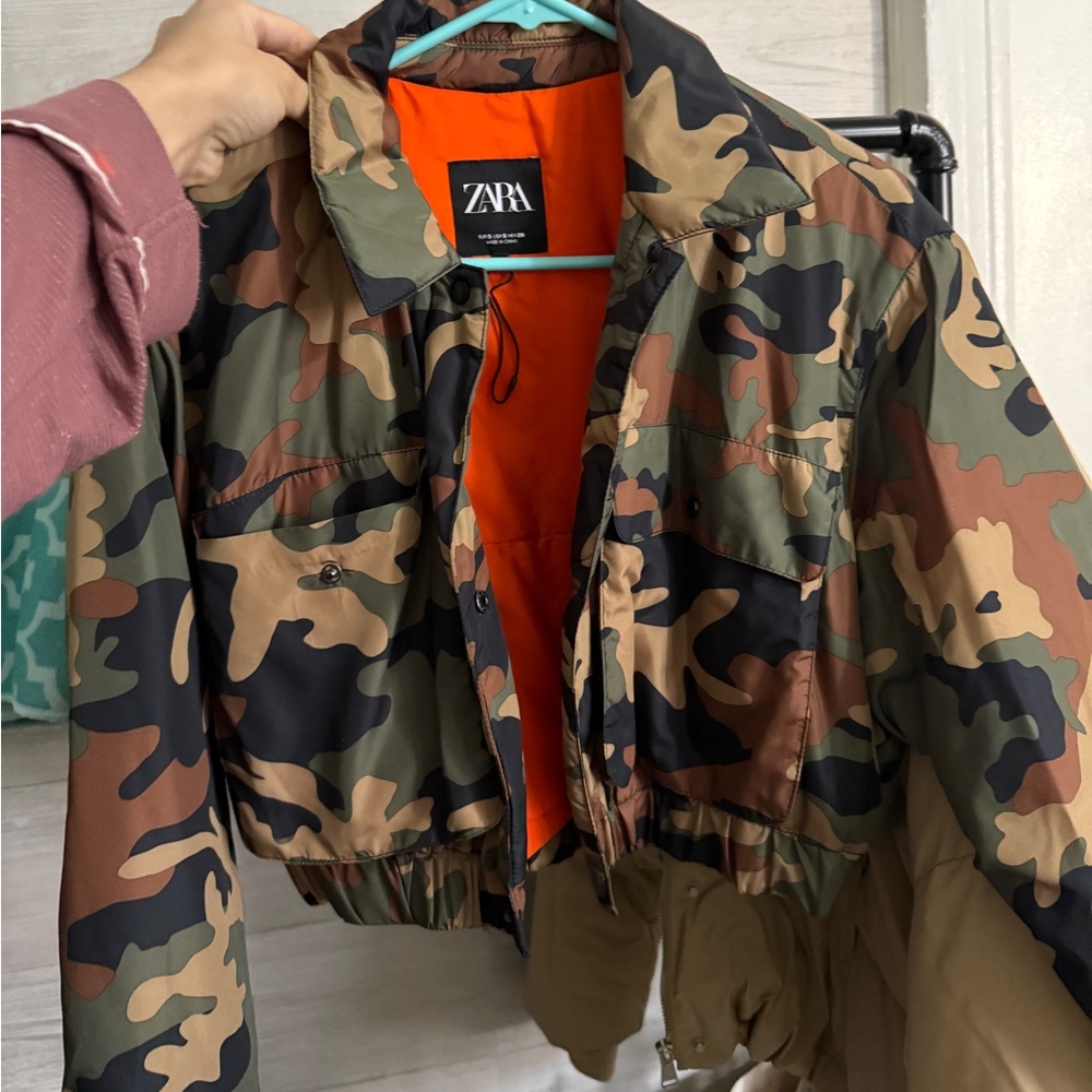 Camouflage cropped jacket
